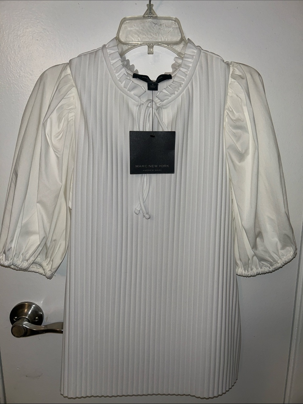 Marc New York White Pleated Ruffle-Neck Puff Sleeve Top